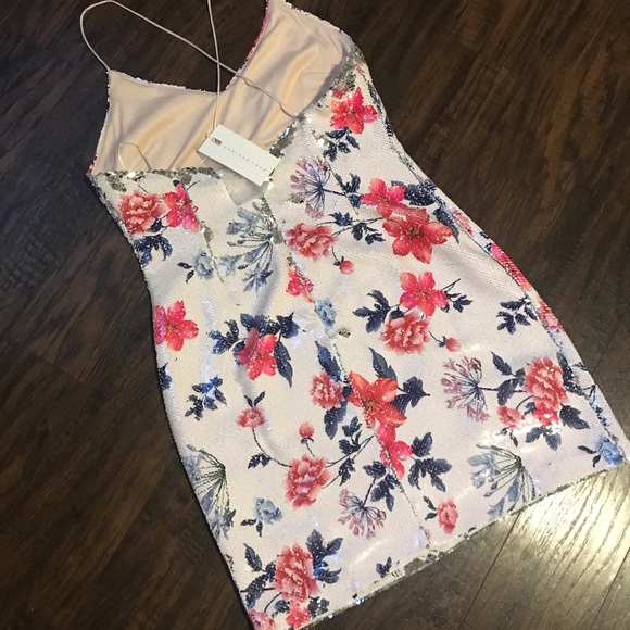 White sequin dress with floral from VICI - Picture 2 of 2